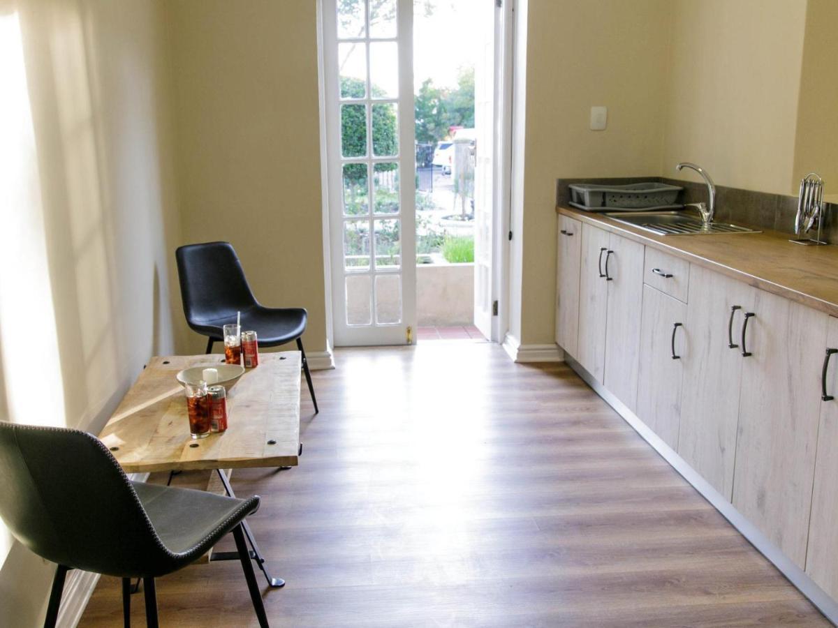 Queen's By Bon Hotel 4*