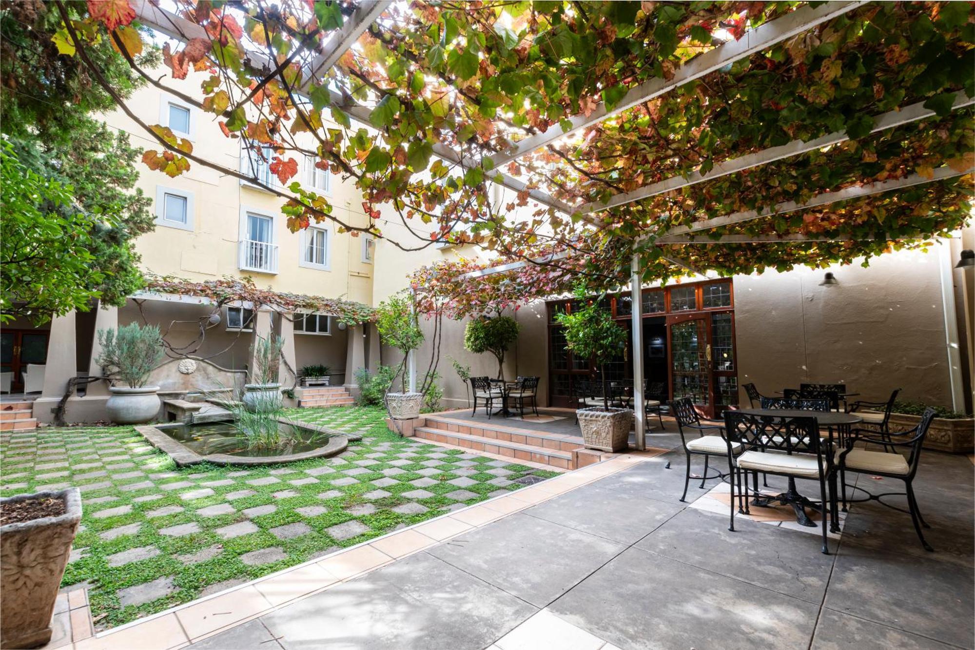 Hotel Queen's By Bon Oudtshoorn