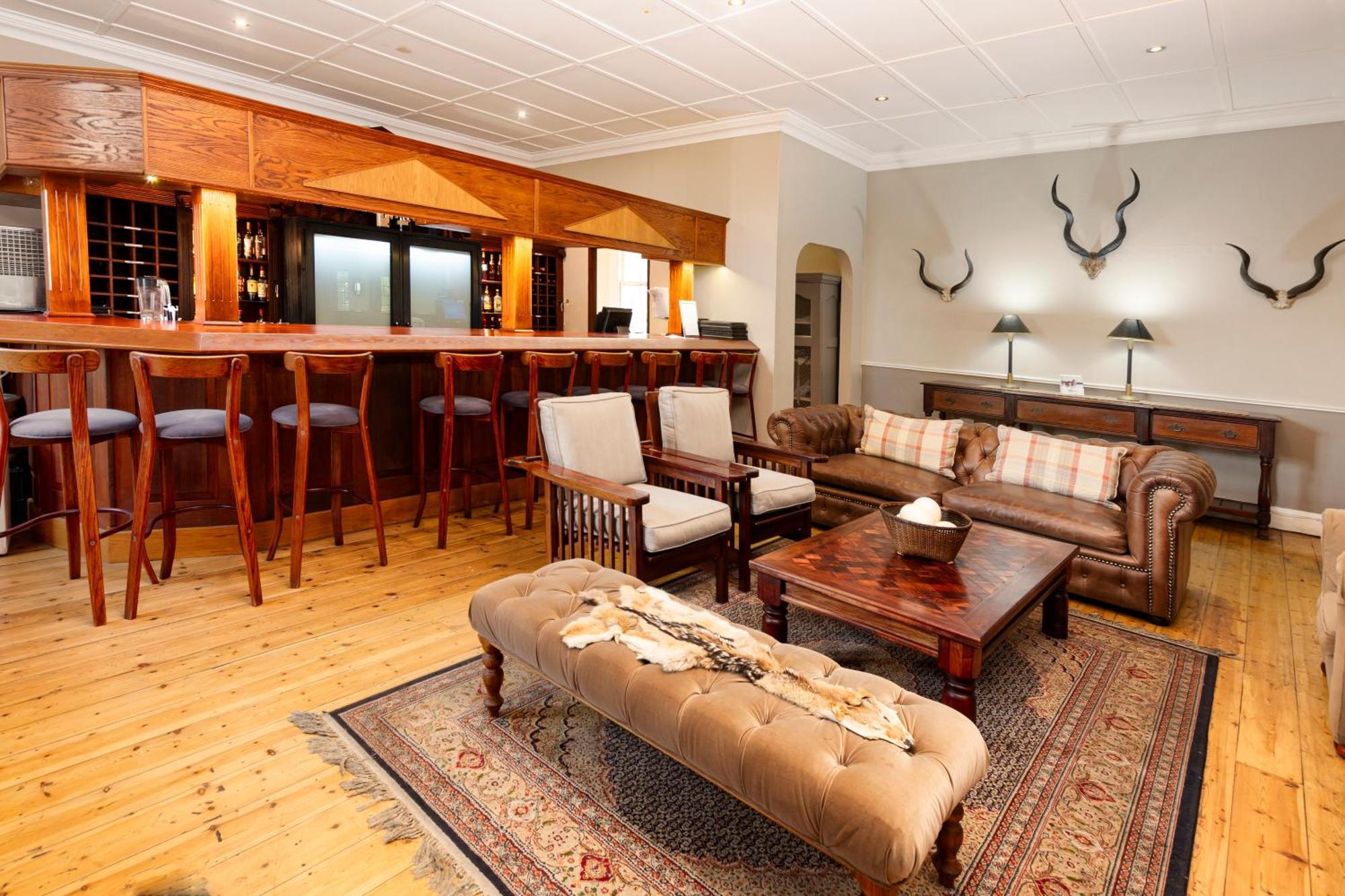 Queen's By Bon Hotel 4*
