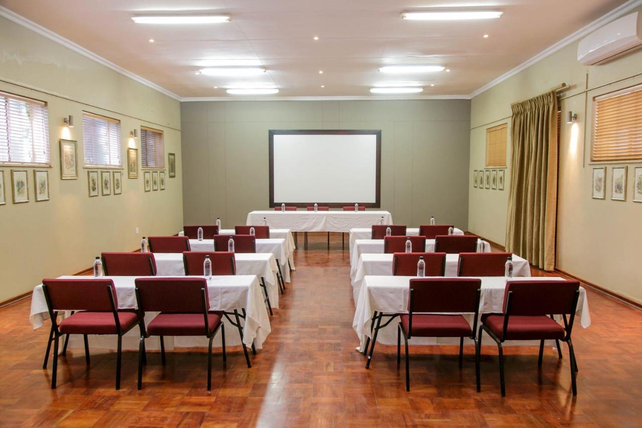 Queen's By Bon Hotel Oudtshoorn